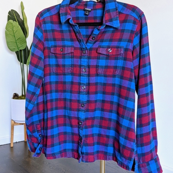 Patagonia Tops - Patagonia Fjord Flannel button down shirt